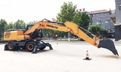 Колесный экскаватор HENGTE HT215W ( в габарите)